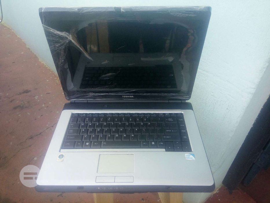 LENOVO SL500 -15,6 за жени или деца Перфектен  с работеща батерия