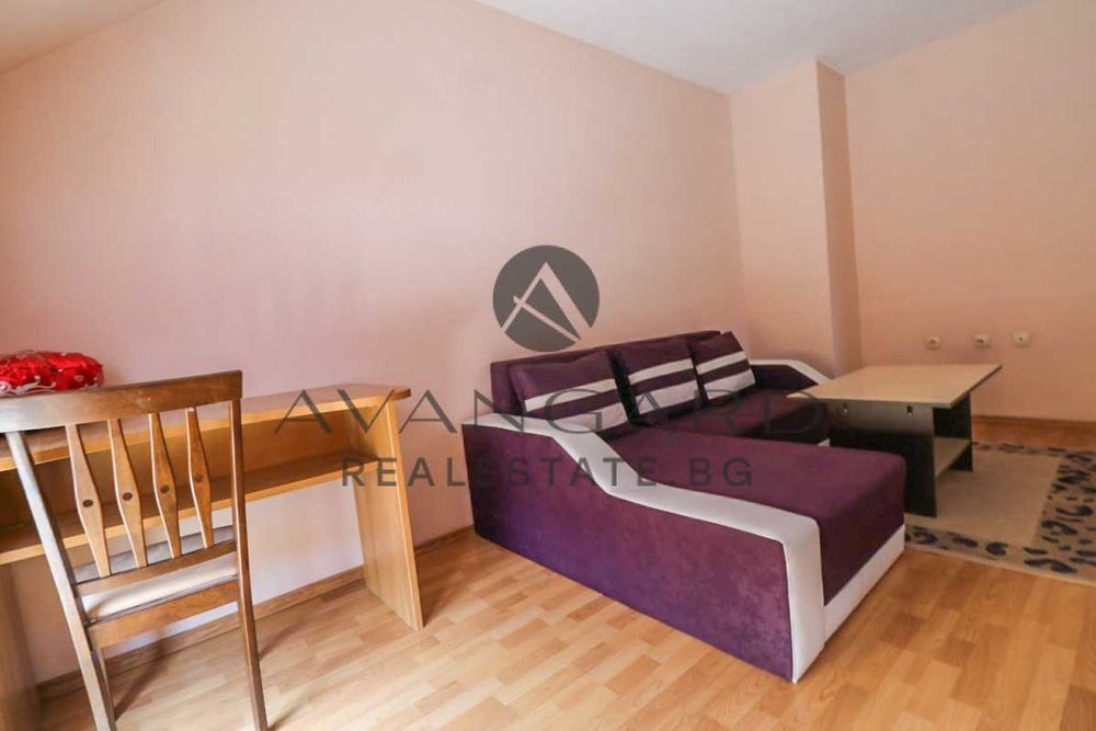 Продава се Двустаен апартамент в Пловдив, Кършияка - 77 кв.м за 1027 €/кв.м - Снимка #1