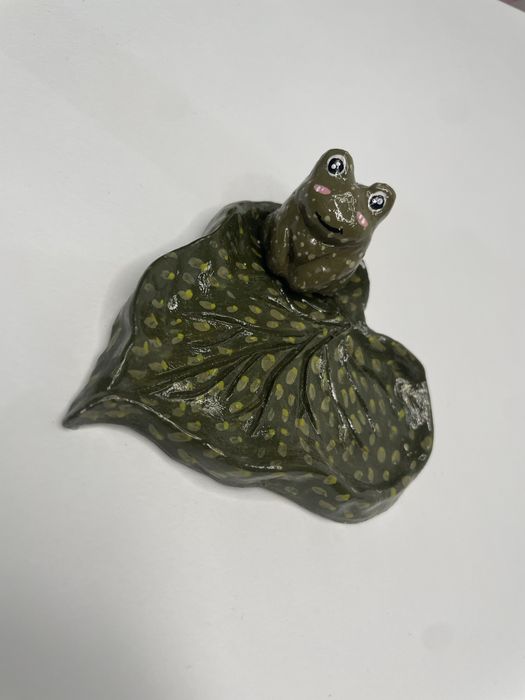 Tăviță decorativă handmade cu broscuță