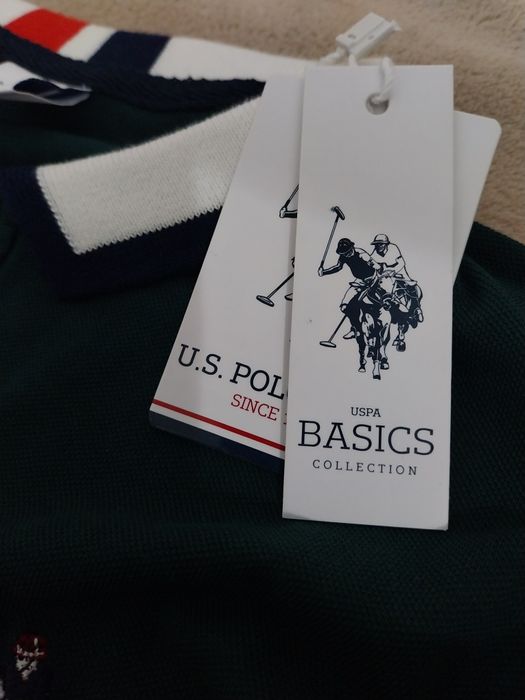 Vând bluza polo băieți verde