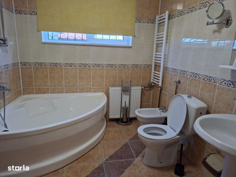 Bucov(cartier Baumaister),vila D+P+E,de vanzare
