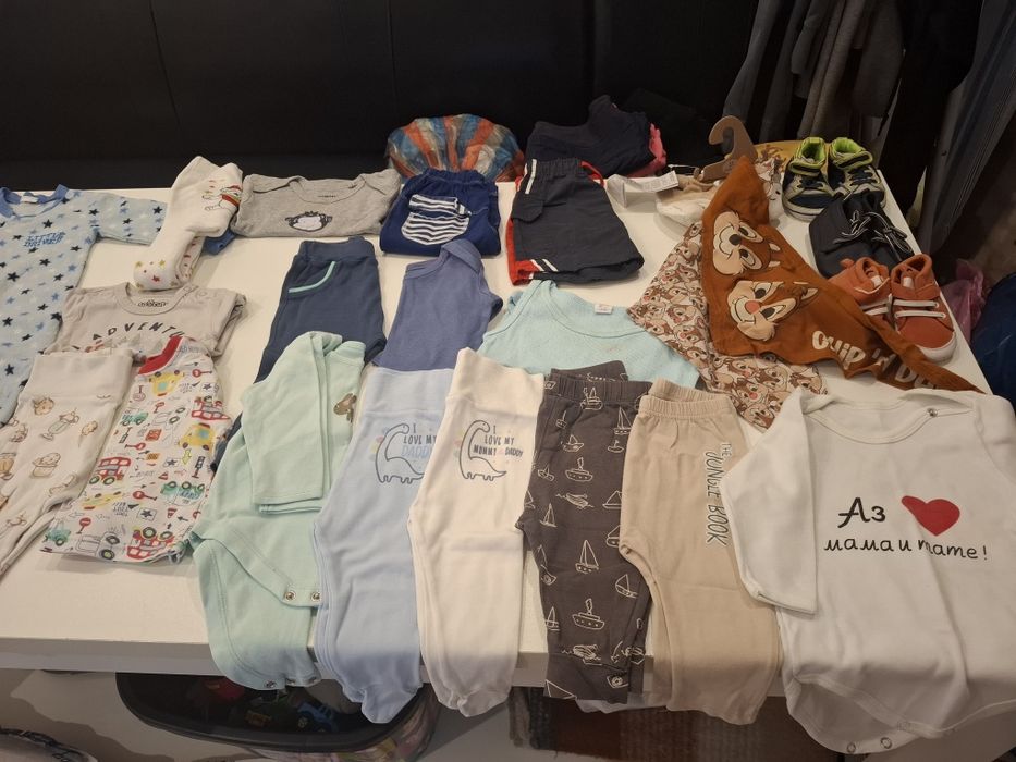 Лот бебешки дрещки