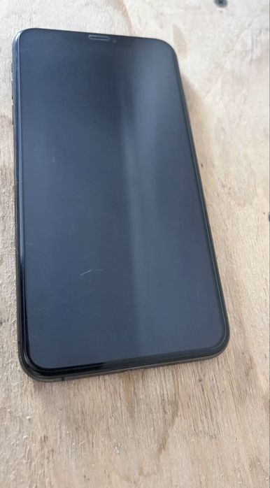 Iphone XSmax garantiyasi bor