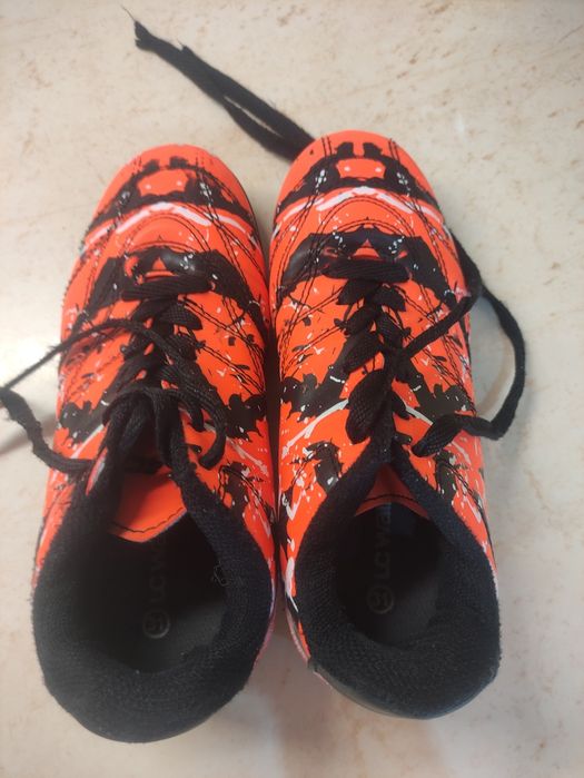 Детски бутонки и стоножки