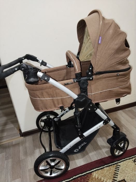 Каляска детскааа