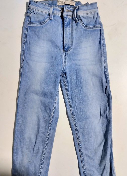 Джинсы детские 10-11 лет.