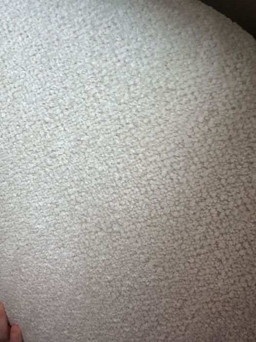 Бяла табуретка от Jysk