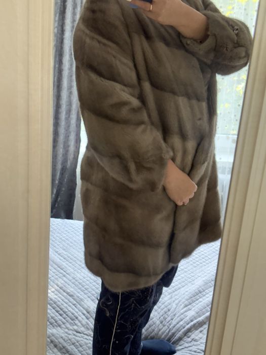 Продам норковую шубу