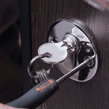 Eshik ochish xizmati вскрытие двери