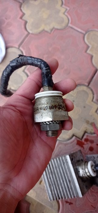 Diode de putere cu racitor