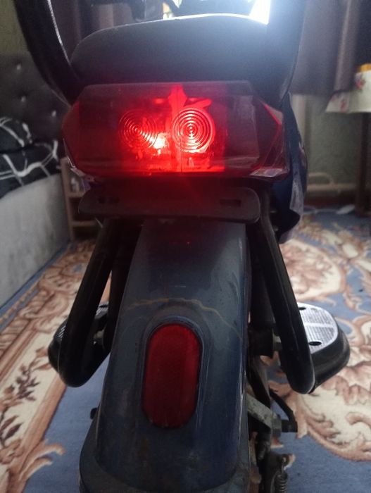 Продам электроскутер sk8 сянчу