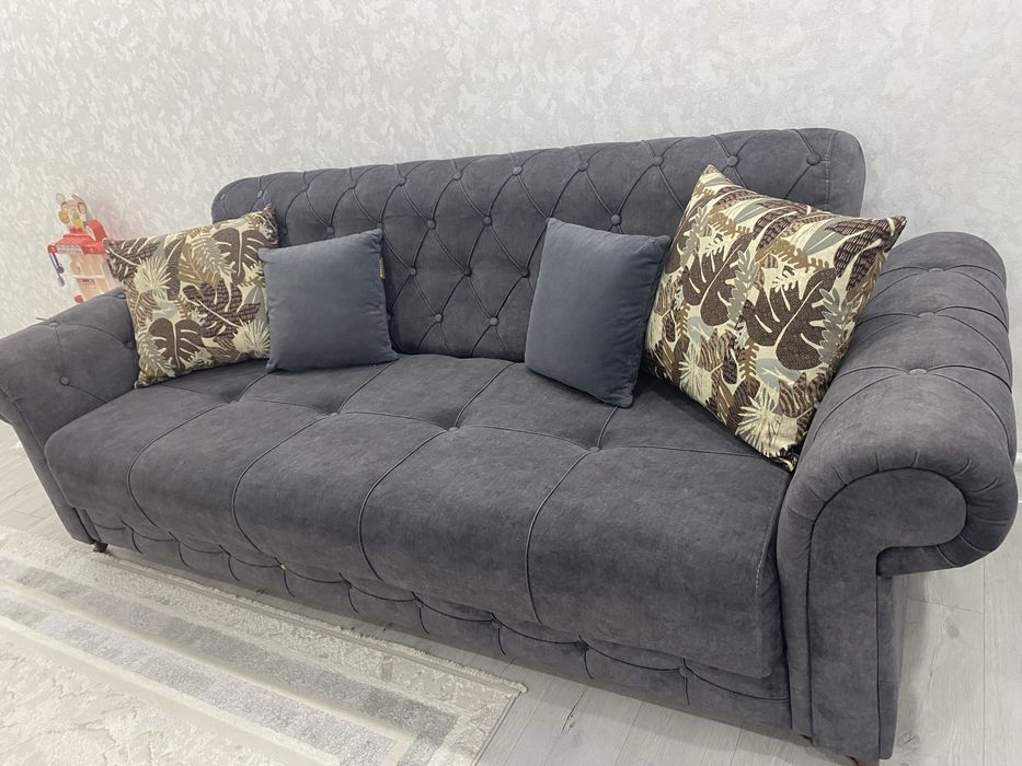 Диван Эпика б/у.