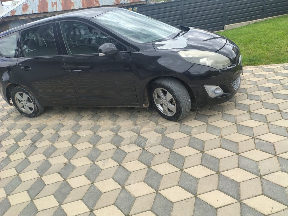 Vând Renault Scenic 2009