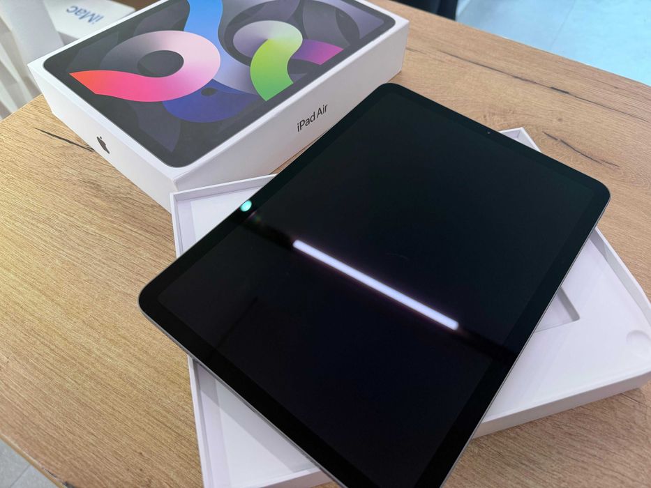 Apple iPad Air (4th generation) 64GB – baterie 96% – stare foarte bună