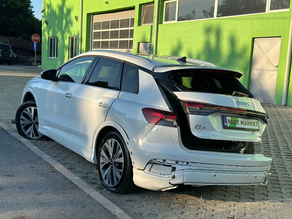 AUDI Q4 E - TRON 40 На Части