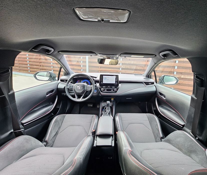 Toyota Corolla 2.0 Hybrid Lounge 184 CP • Full LED •ACC•Camera•Istoric