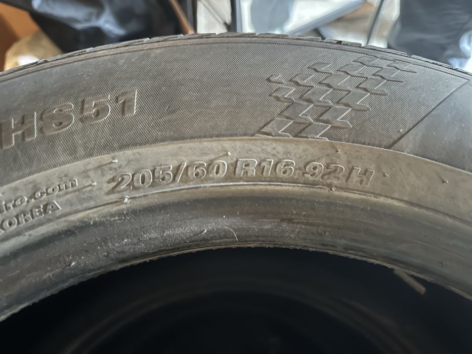 Продам комплект летней резины на 16