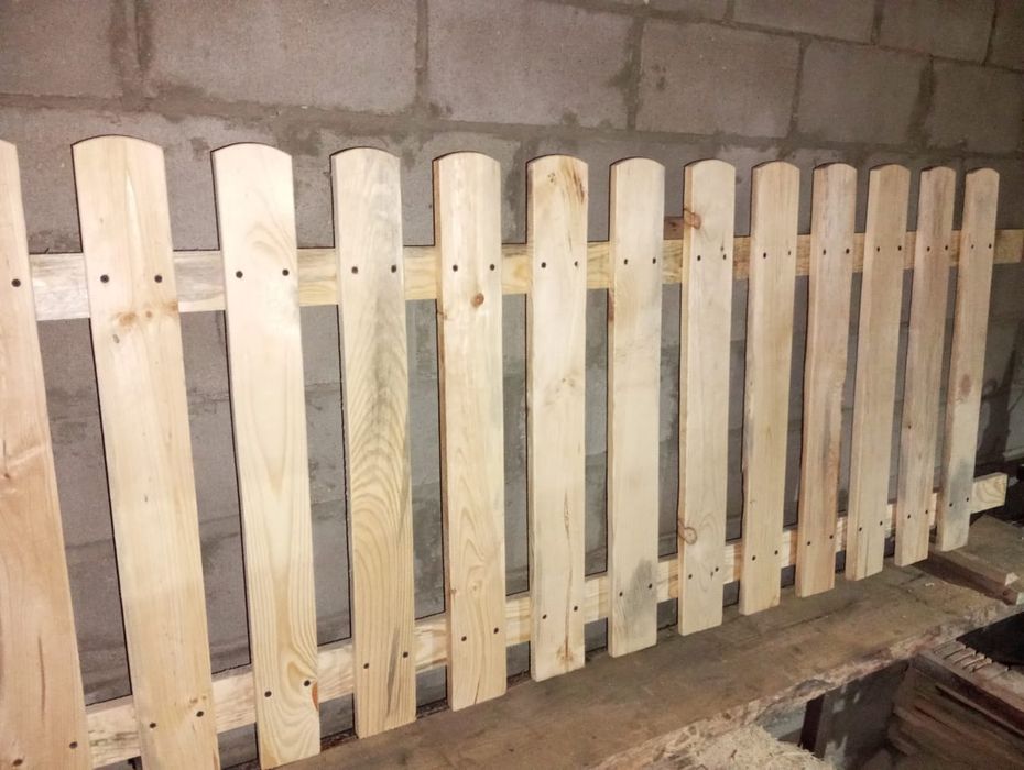 штакет из дерева