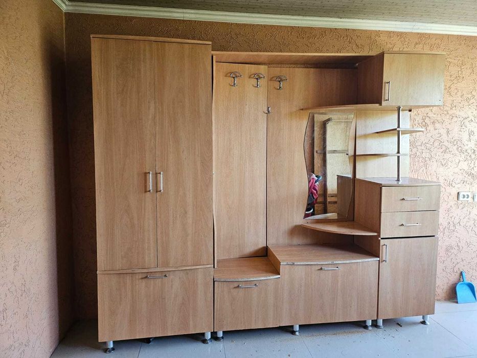 Прихожая мебель        -