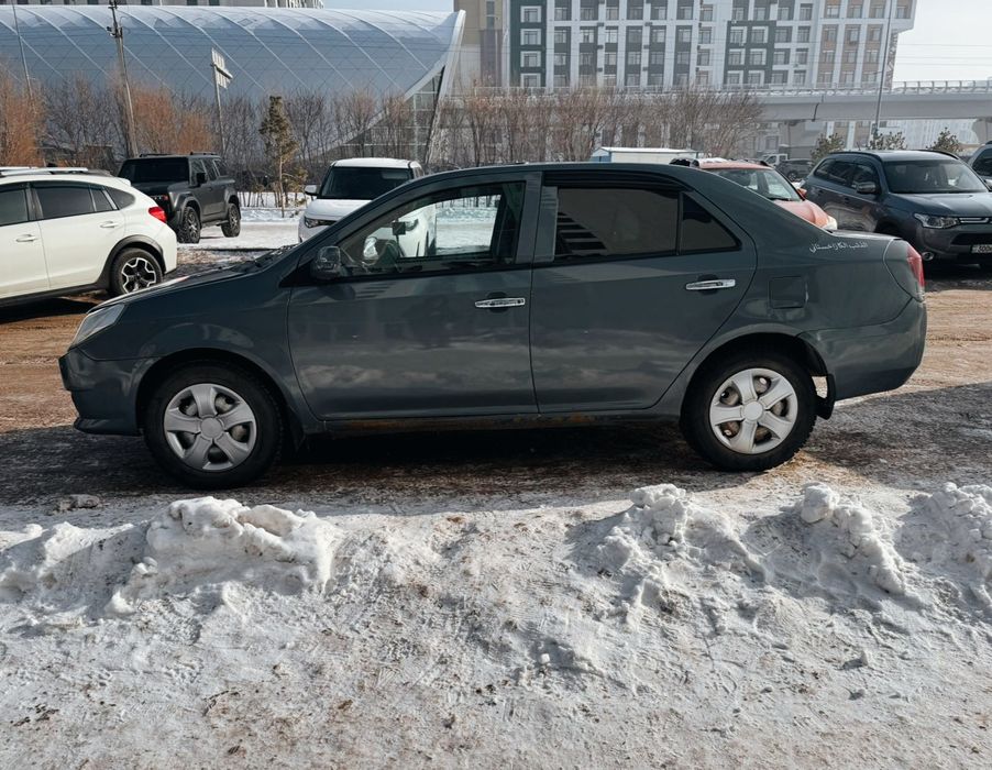 Продам машину geely mk