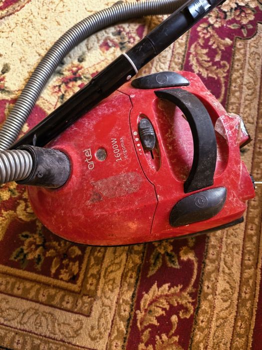 Пылесос б/у продам