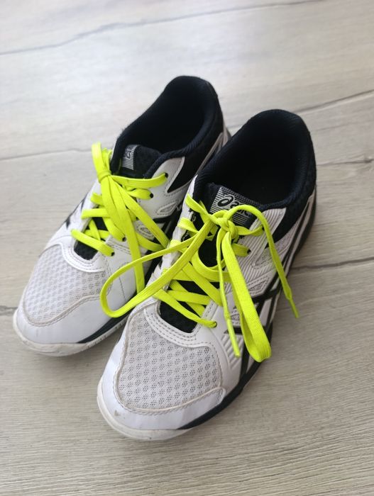 Маратонки ASICS 36 номер