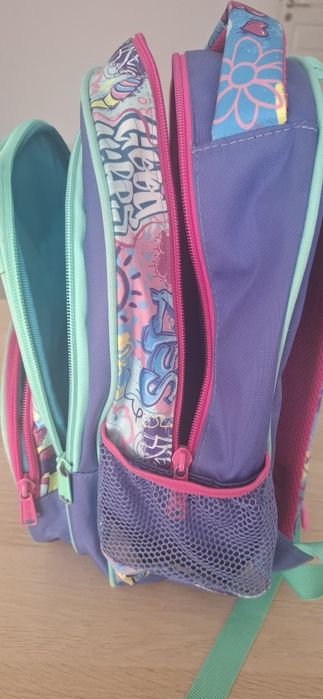 Vând ghiozdan școlar  Coral High pt copii (6-8 ani)