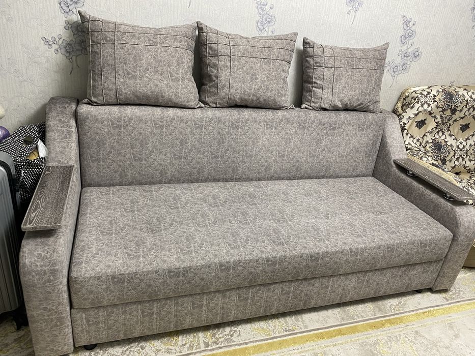 продам диван в хорошем состоянии