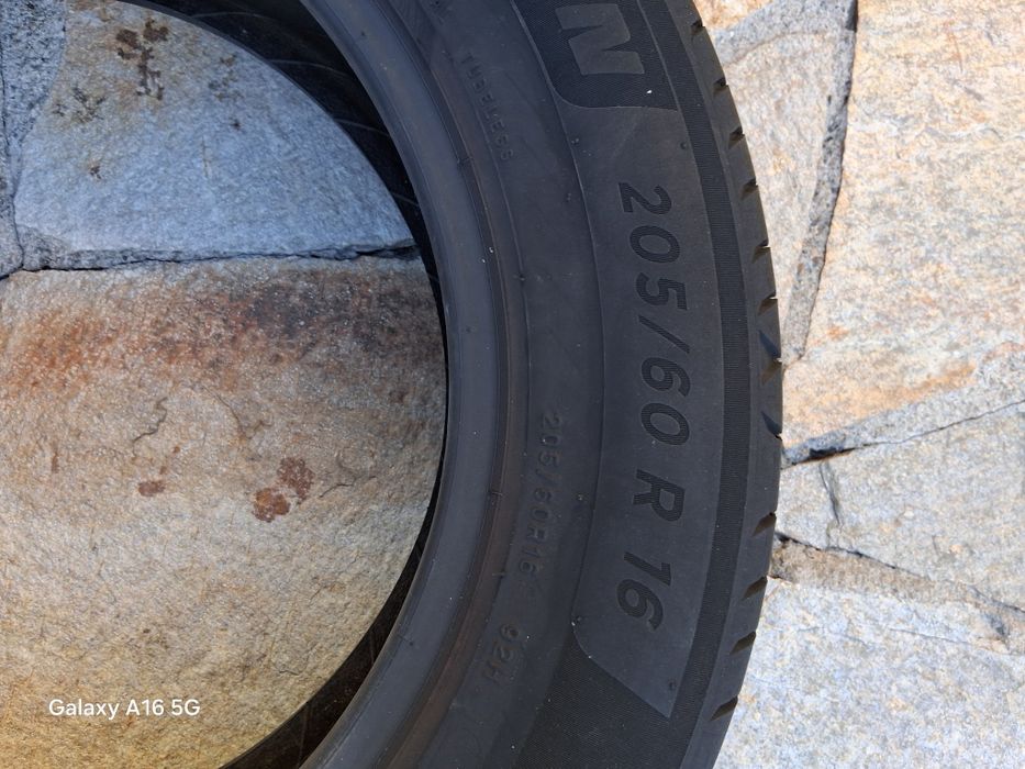 205 60 16 Michelin Primaci4 92H