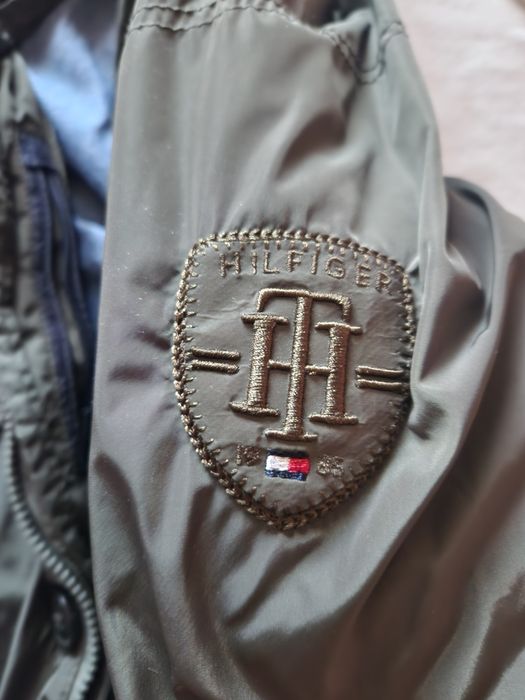 Tommi hilfiger яке в цвят зелен размер XL