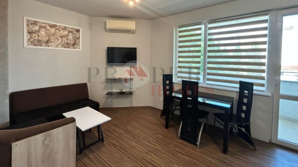 Дава се под наем Тристаен апартамент в Велико Търново, Бузлуджа - 80 кв.м за 384 € - Снимка #2