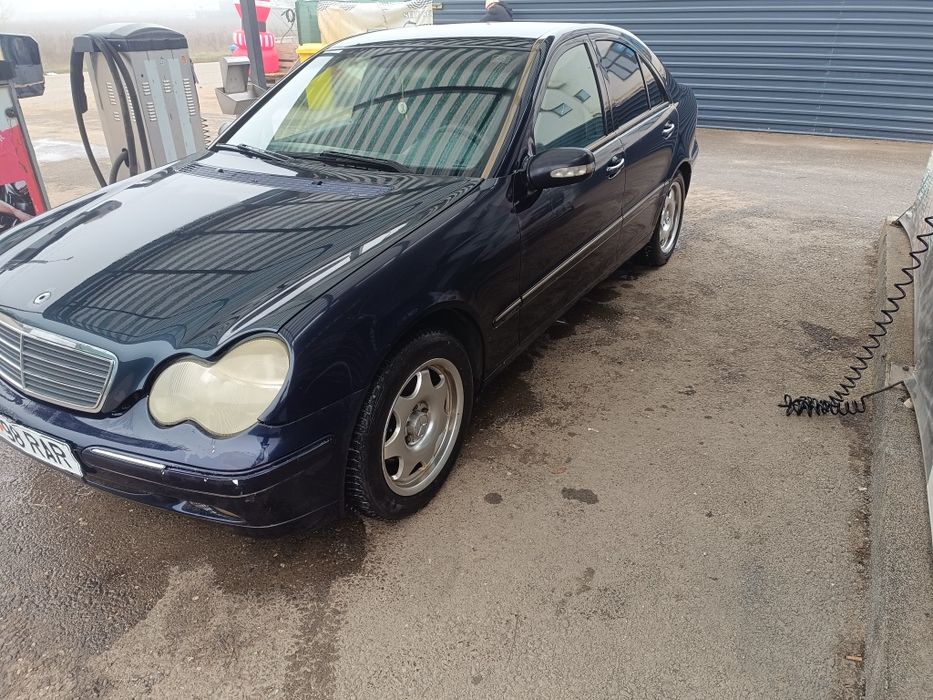 Vând/schimb Mercedes c220 cdi