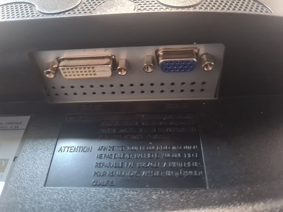 Монитор Samsung 23" Full HD