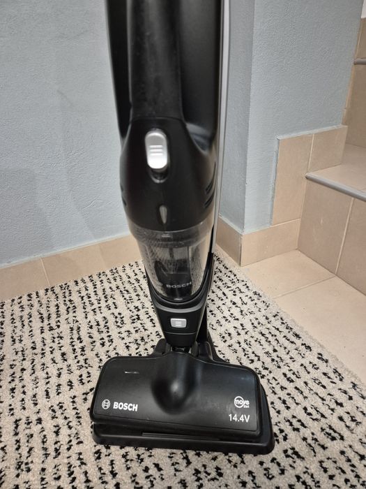 Aspirator vertical Bosch in stare buna