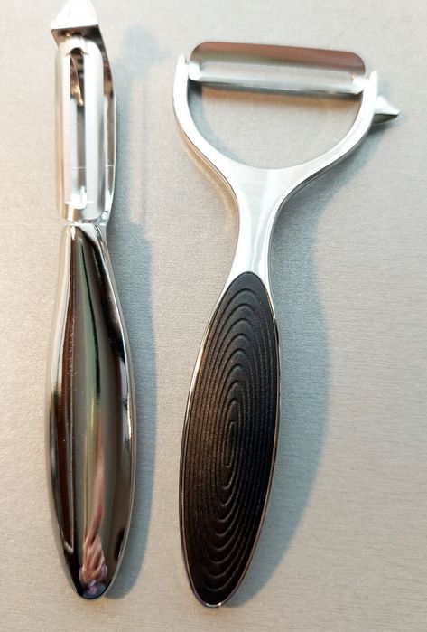 Ножове за белене на плодове и зеленчуци