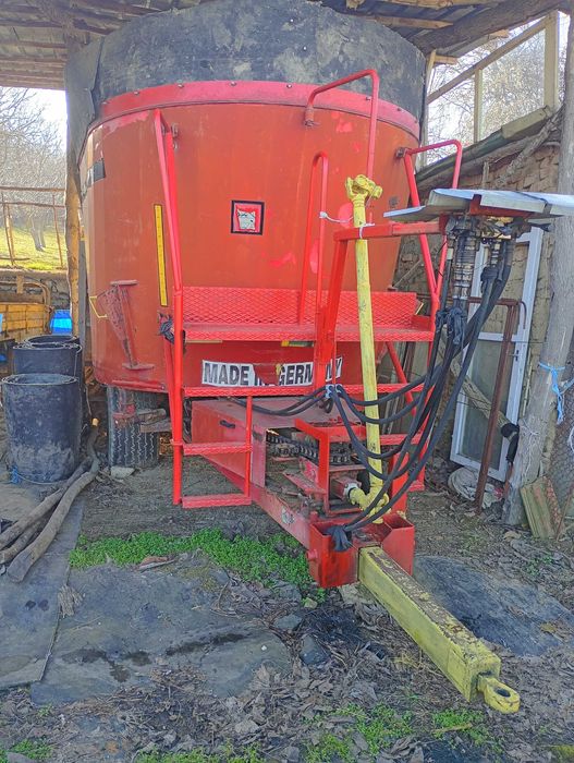 Смесител Миксер за фураж