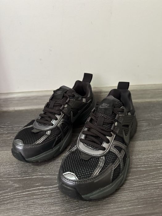 100% Оригинални!! Дамски маратонки Nike V2K Run