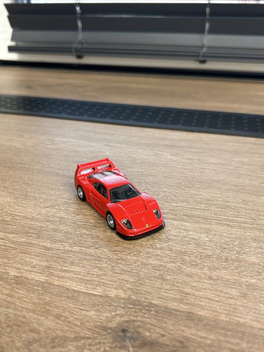 Кастомизированная Hot Wheels Ferrari F40