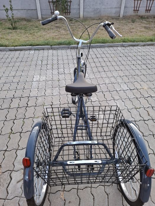 Vând tricicleta pegas nouă preț 1800 ron neg