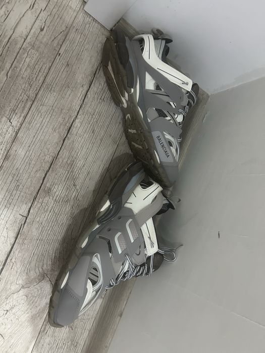 Balenciaga track runner gray