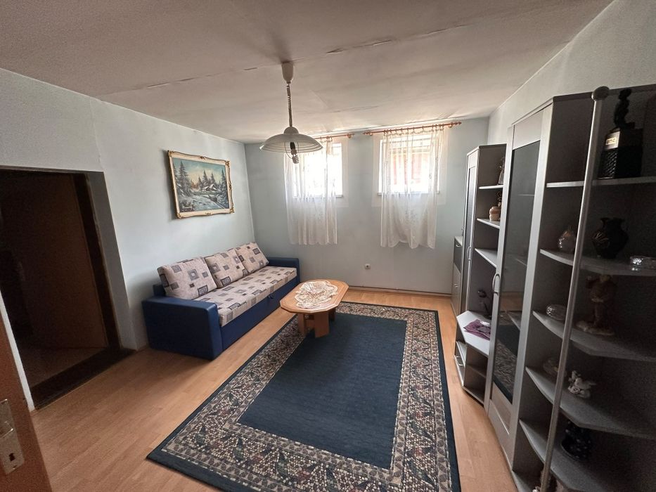 Casă gospodărească deosebită cu teren 2.561 mp – Zorlențu Mare, Caraș-Severin – 100.000 €
