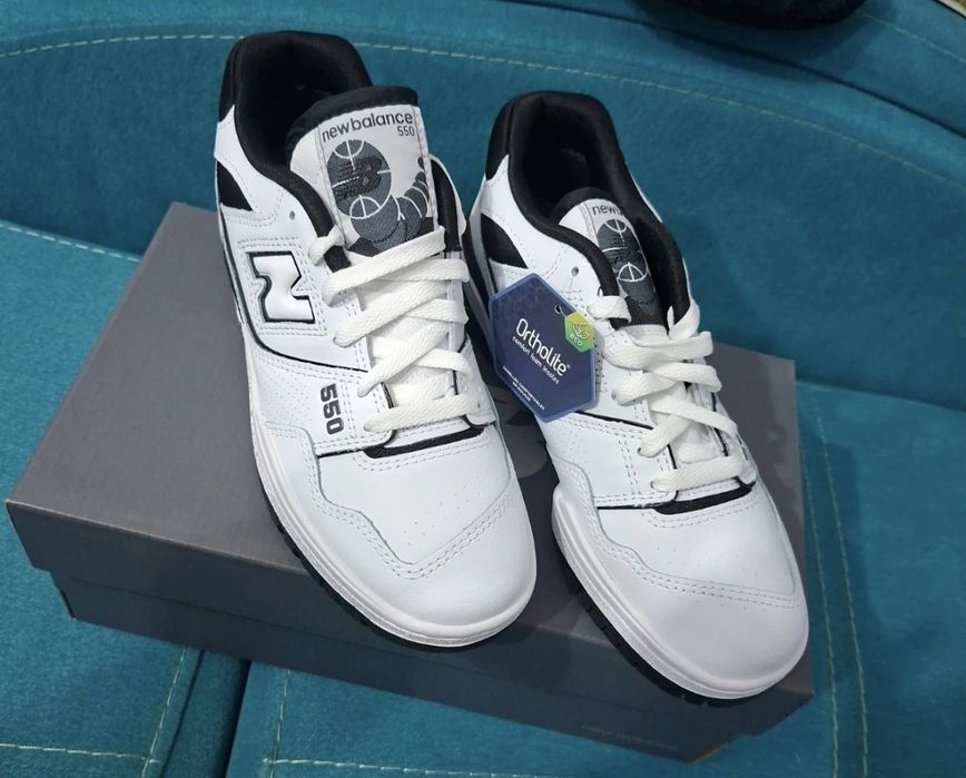 Adidași  New Balance 550