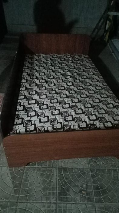 Продам кровать срочно