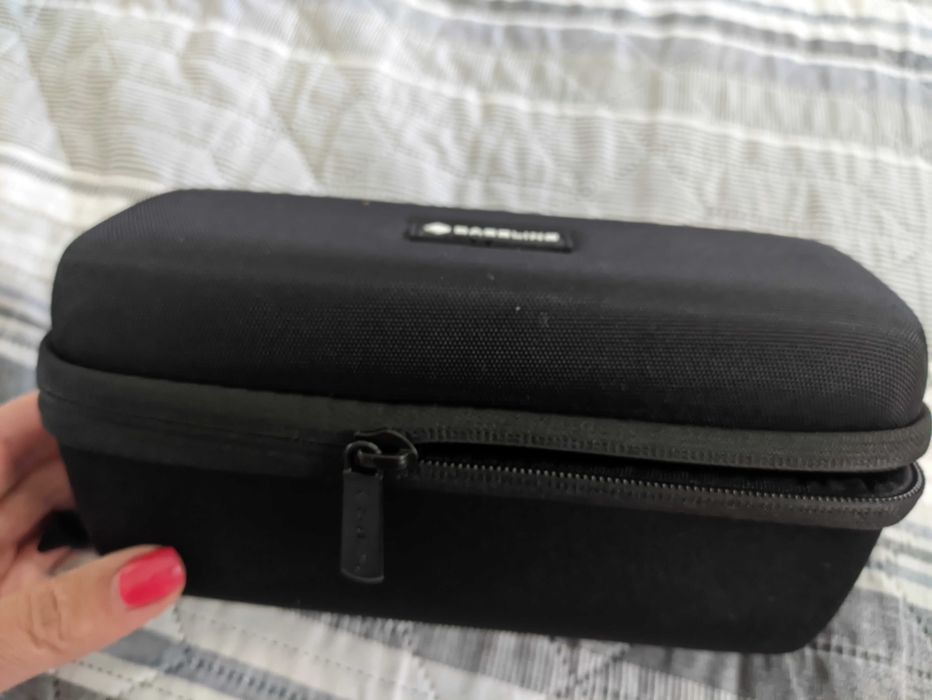 НОВЫЙ футляр жёсткий для хрупких предметов, на молнии