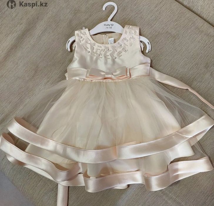 Нарядное платье для девочки