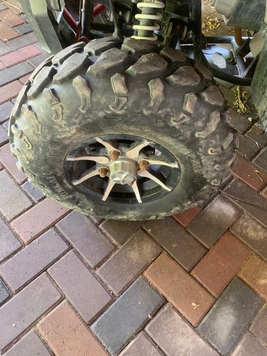 Продам квадроцикл в отличном состоянии