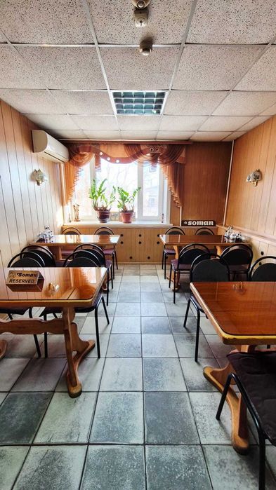 Продам торговое помещение, в Центре.