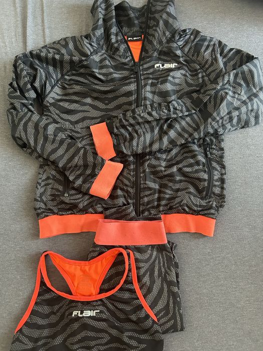 Екип flair+ подарък