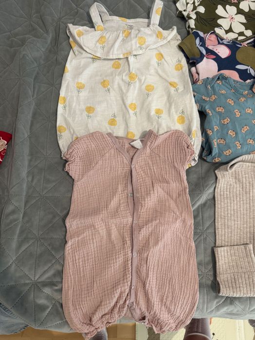 Set de haine pentru fetite marimea 80 (1 ani)