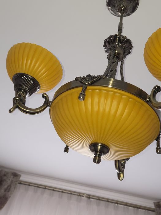 Lustră camera de zi